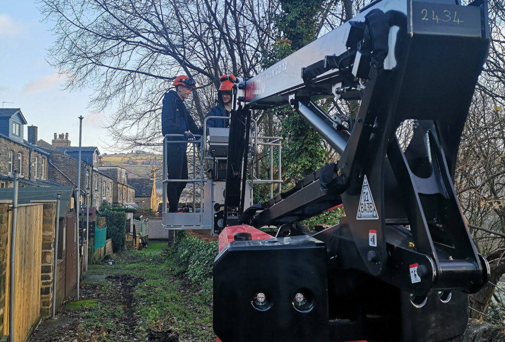 tree-surgery-west-yorkshireExpert Tree Surgery Services in Halifax, Hebden Bridge, Todmorden, Bradford, and Leeds